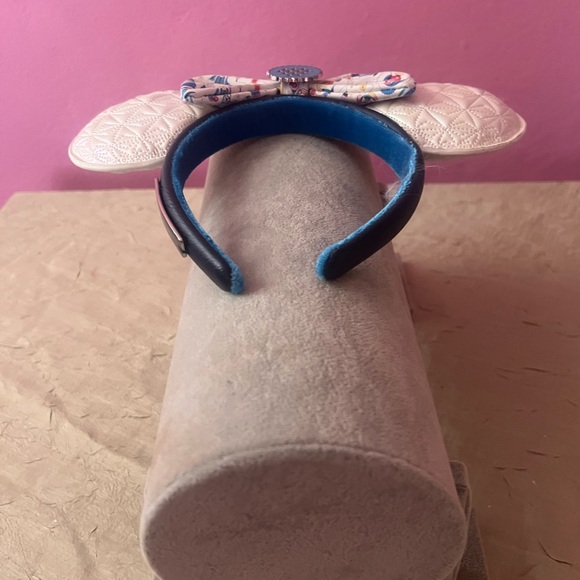 Discontinued Disney x Loungefly EPCOT Minnie Mouse Ears Ride Icons main image 4